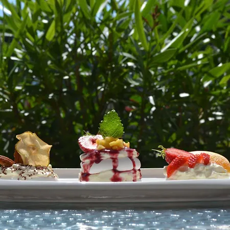 Atelia Hotel
