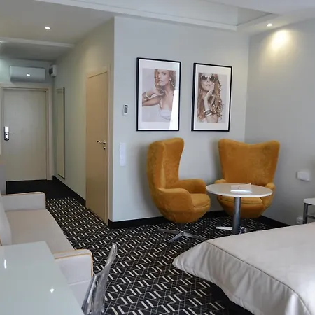Atelia Hotel